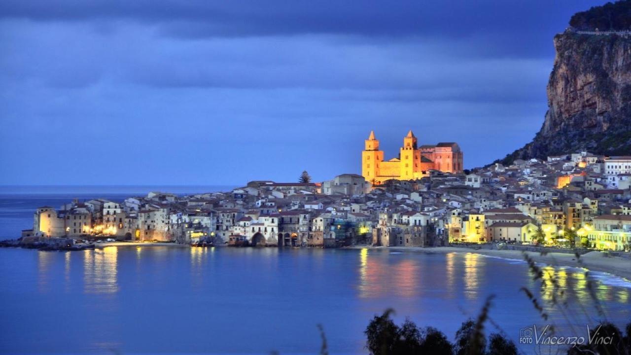 Cavour Holidays Cefalù Esterno foto